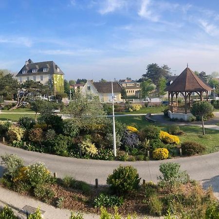 Les Alises Apartment Merville-Franceville-Plage Bagian luar foto