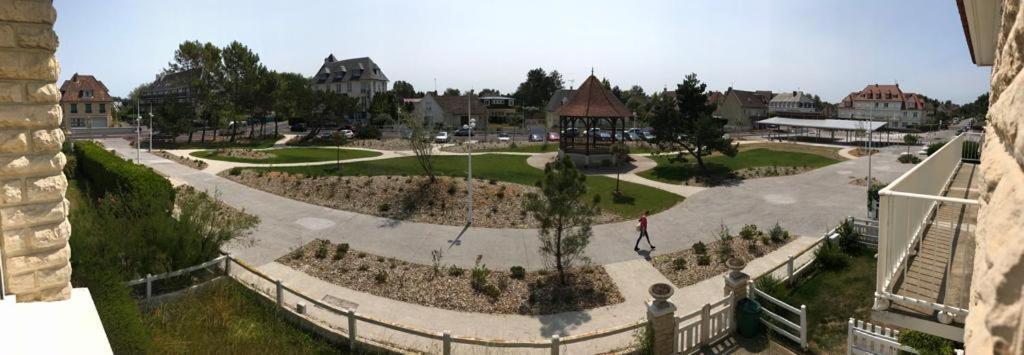 Les Alises Apartment Merville-Franceville-Plage Bagian luar foto