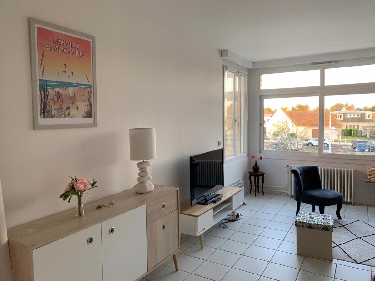 Les Alises Apartment Merville-Franceville-Plage Bagian luar foto